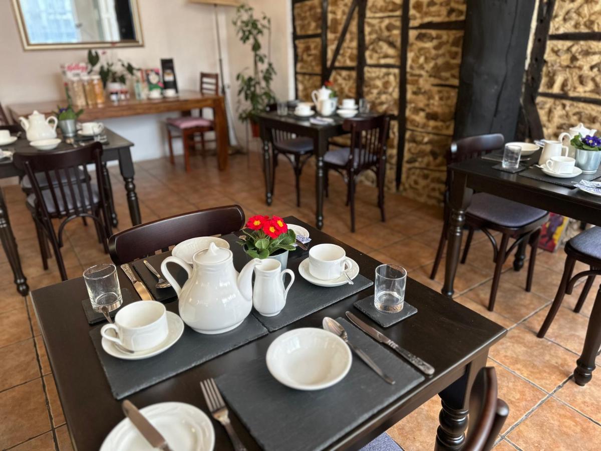 The Old Bakehouse Bed and Breakfast Colyton Exteriör bild