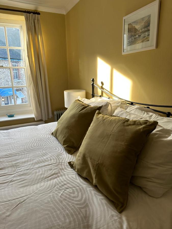 The Old Bakehouse Bed and Breakfast Colyton Exteriör bild